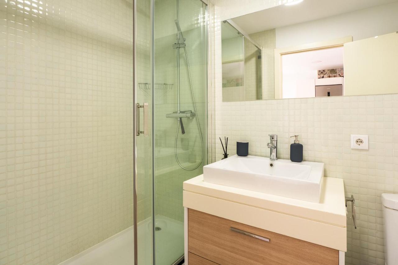 El Ventero Apartment - Elegante Apt Para 5 Con Terraza, Wi-Fi Y Aparcamiento En La Calle Camarma de Esteruelas Exterior foto